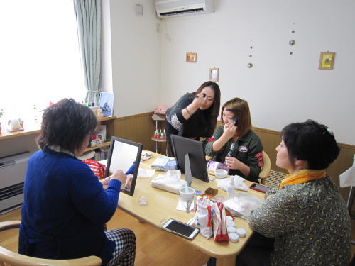 自分だけのコスメでさらに魅力を引き出す