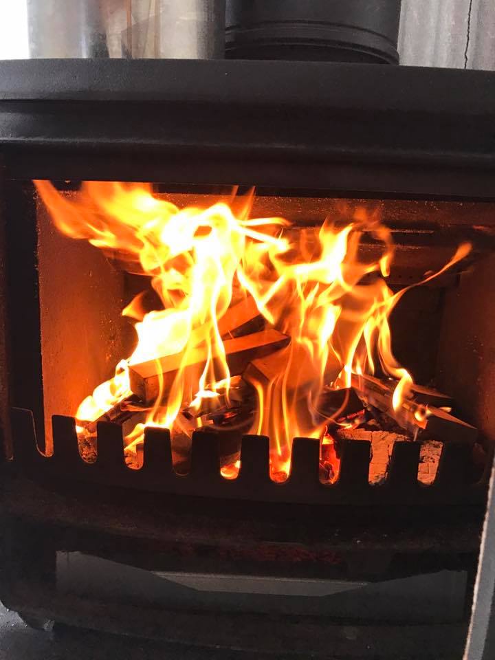 冬です！寒いです！そんな日におススメの色は？