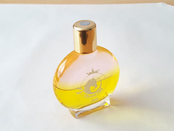 カラー＆ヒプノセラピーを使って、自分の考え癖から脱皮する