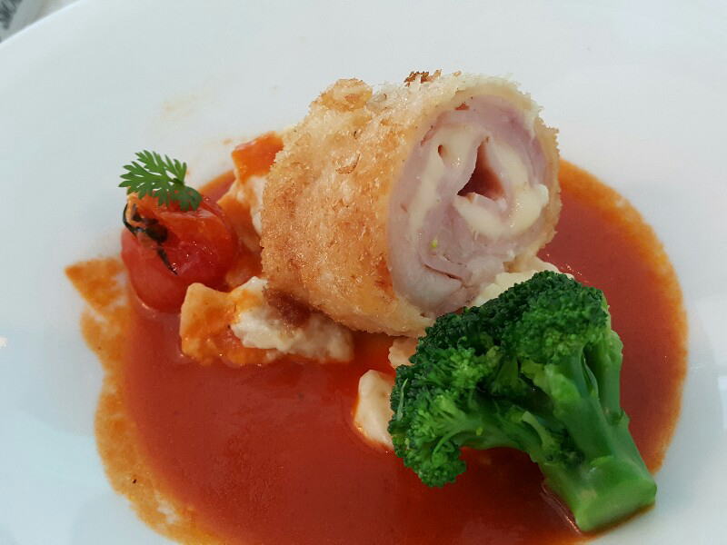 旭川パワーランチ♪カードゲームに勤しむ大人たち♪