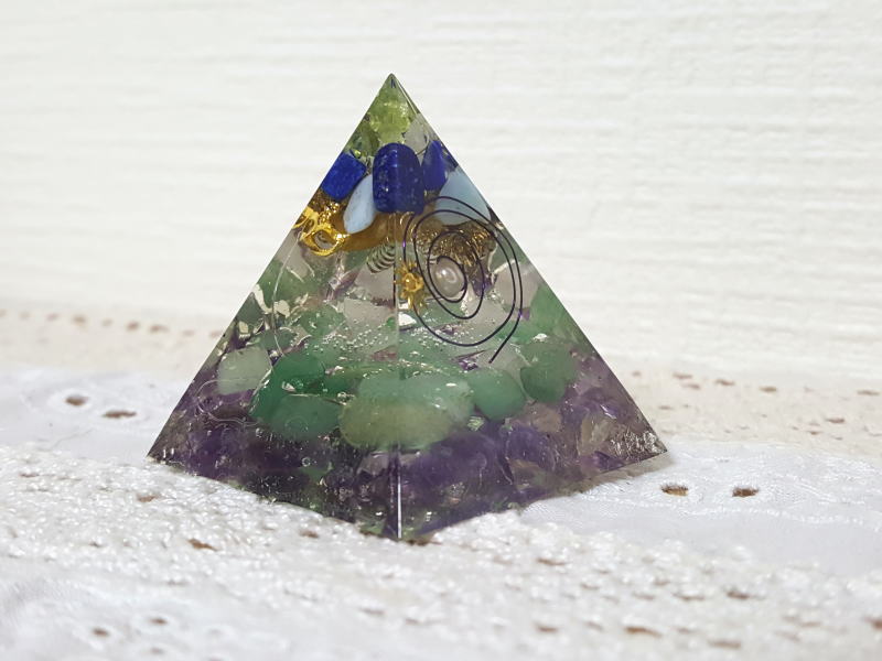 惹かれる色には意味がある！オルゴナイト作りから知る自分