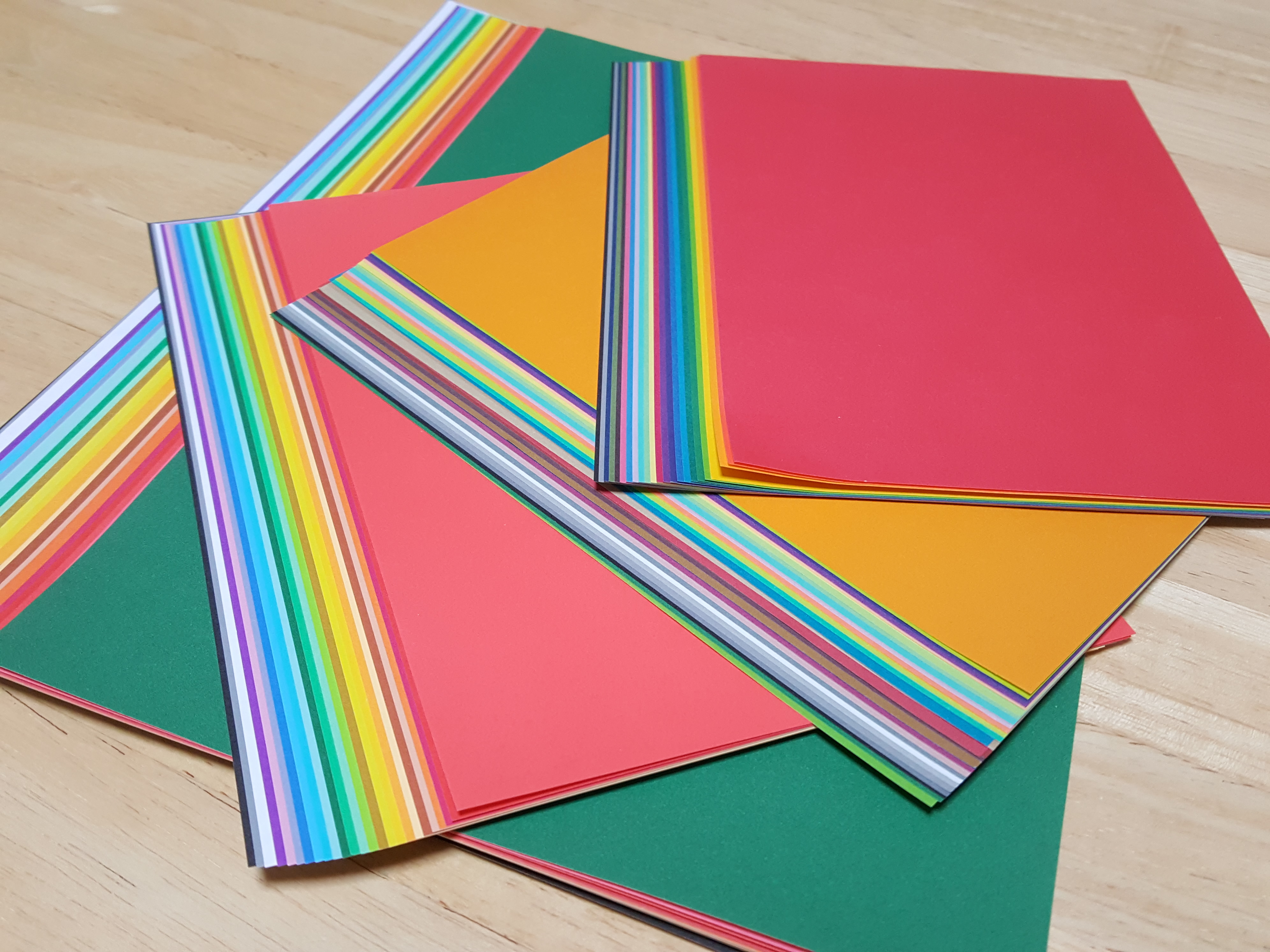 11月16日は『いい色の日』です！今日は色に触れる時間を作りましょう